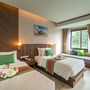 Deluxe Double or Twin Room Cliff View